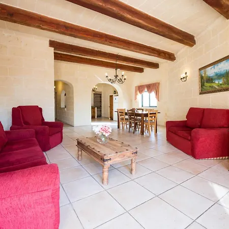 Case de vacanță 3 Bedroom Holiday With Private Pool And Views *