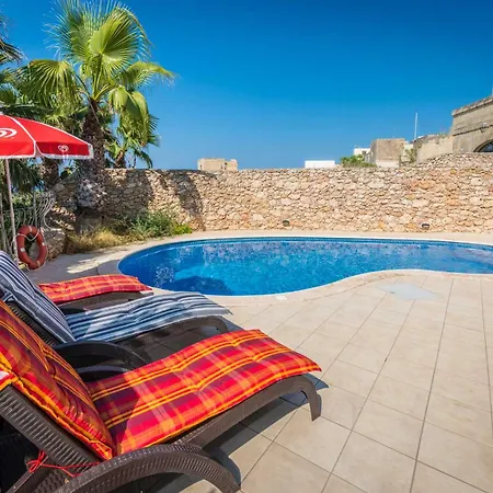 度假居 3 Bedroom Holiday With Private Pool And Views *